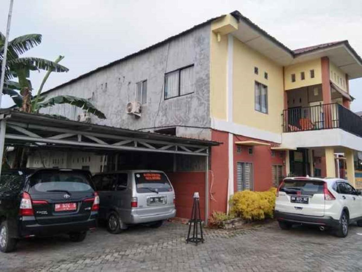 Penginapan Syariah Parit  Buitenkant foto