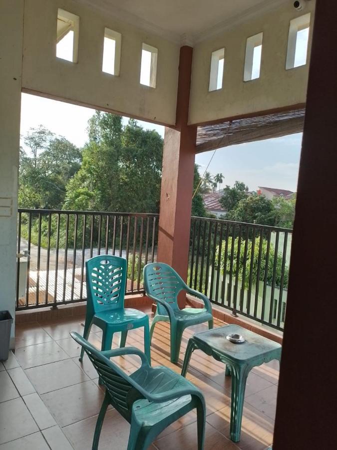 Penginapan Syariah Parit  Buitenkant foto
