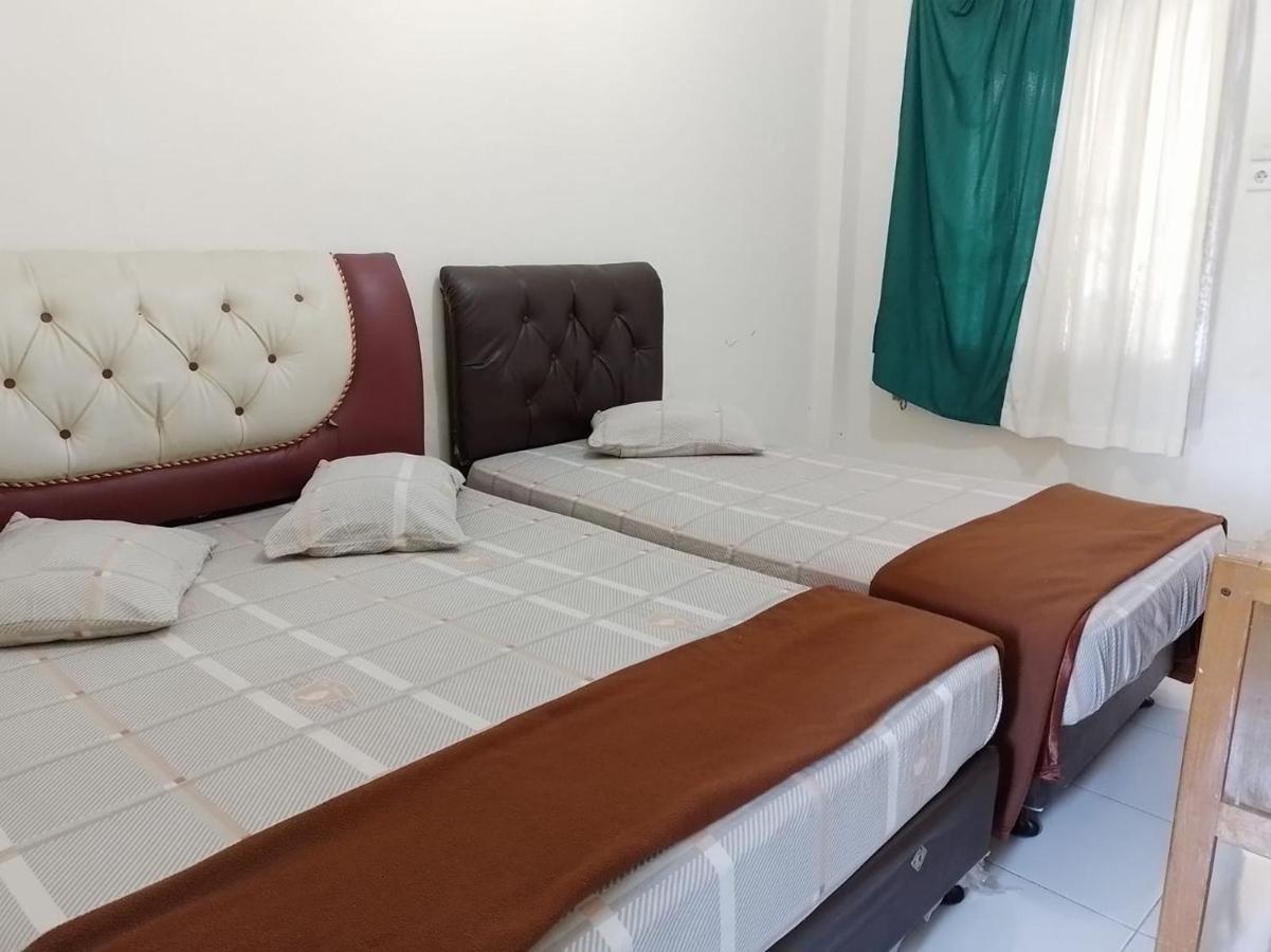 Penginapan Syariah Parit  Buitenkant foto